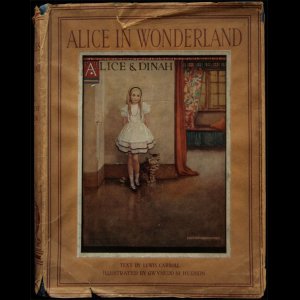 画像: Lewis Carroll／GWYNEDD M. Hudson【ALICE'S ADVENTURES IN WONDERLAND】